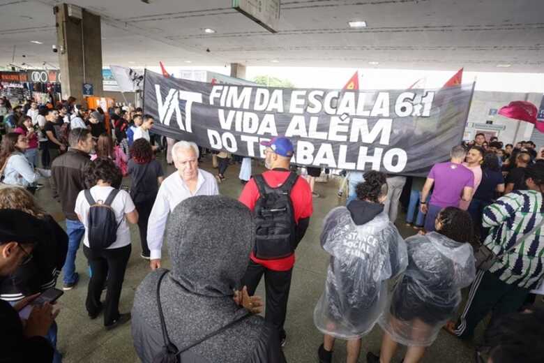 Manifesto é contra a jornada 6x1