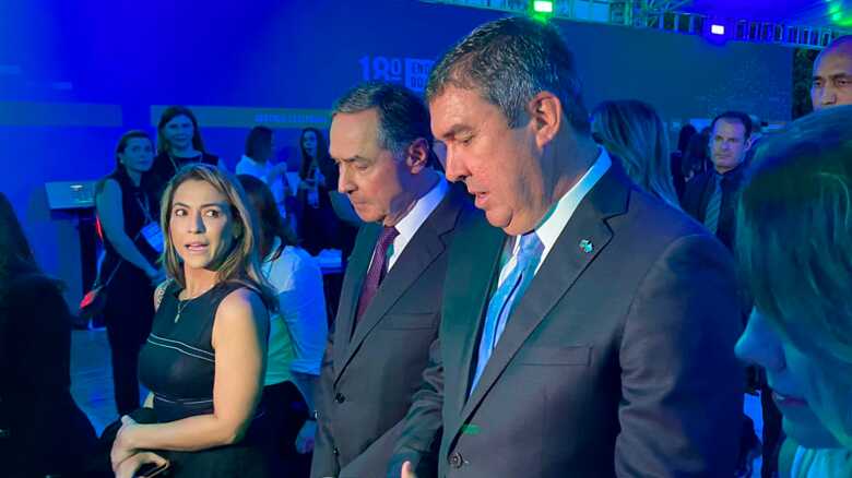 Senadora Soraya Thronicke, ministro Luís Roberto Barroso e o governador Eduardo Riedel