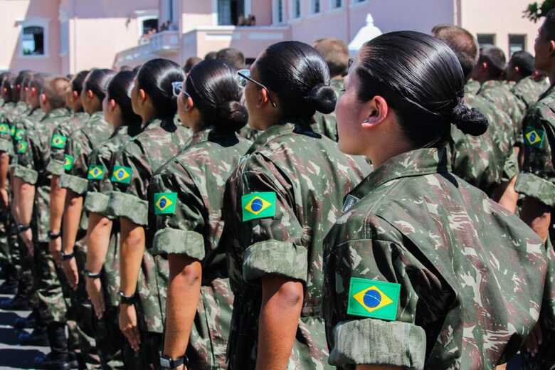 Mulheres militares - 