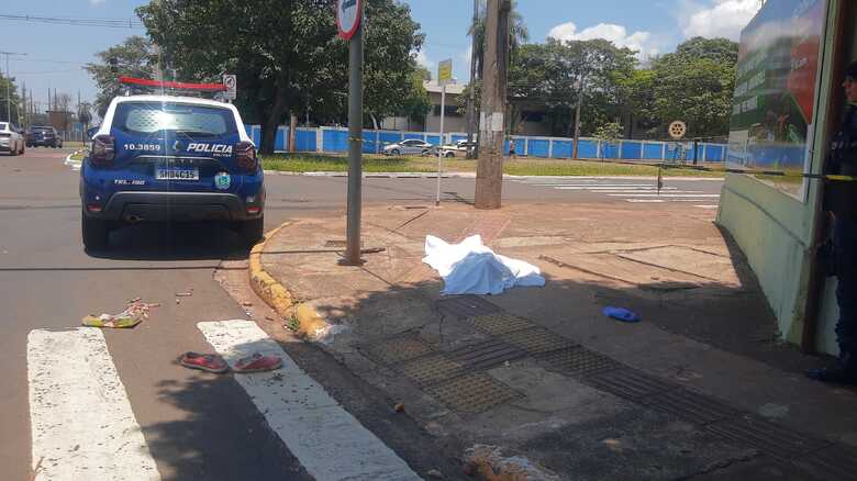 Vítima morreu com golpes de faca no peito