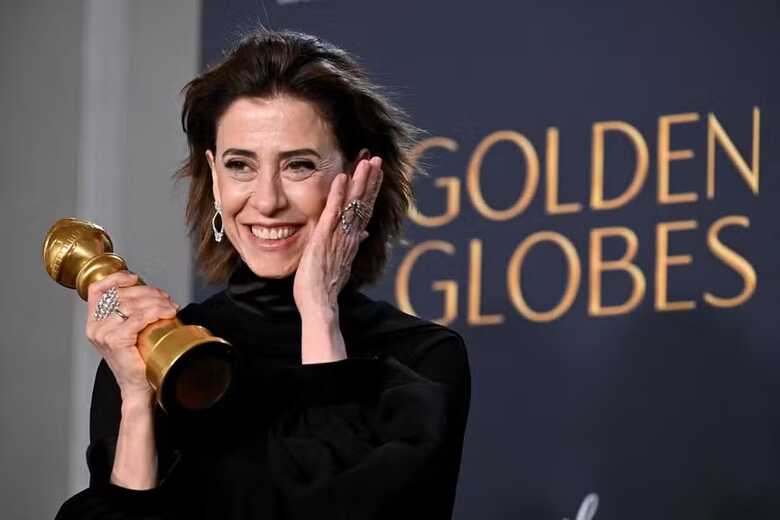 Fernanda Torres após ganhar o Globo de Ouro