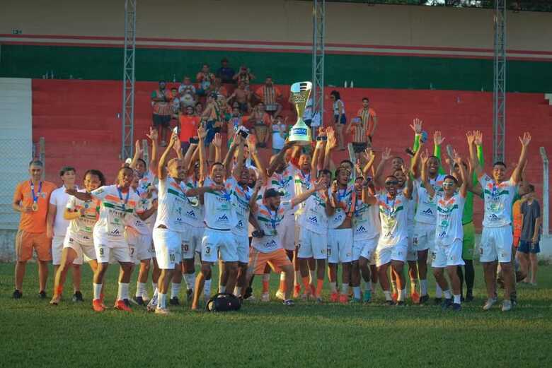 Naviraiense foi campeão da série B do Campeonato Sul-Mato-Grossense 2024