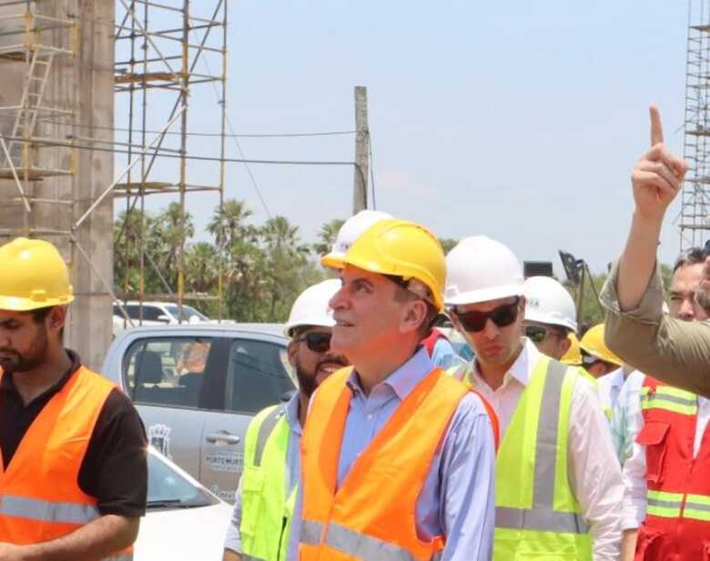 Deputado Paulo Corrêa esteve no canteiro de obras da ponte da Rota Bioceânica