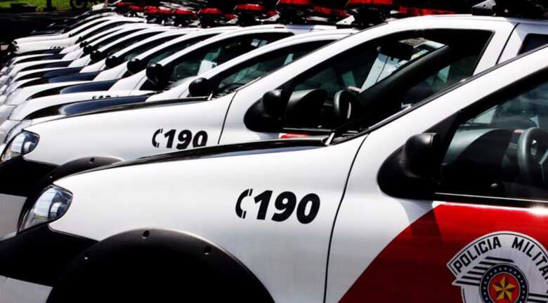 Viaturas da da Polícia Mili­tar de São Paulo