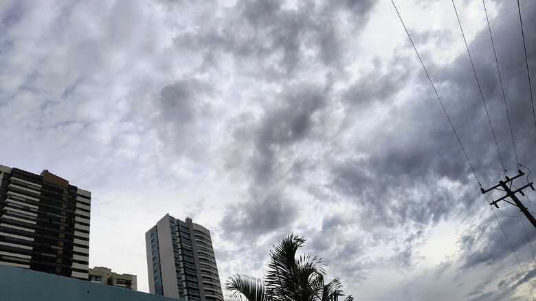 Tempo amanheceu nublado em Campo Grande
