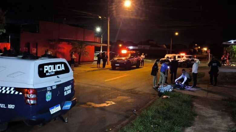 Homem morreu no meio da rua