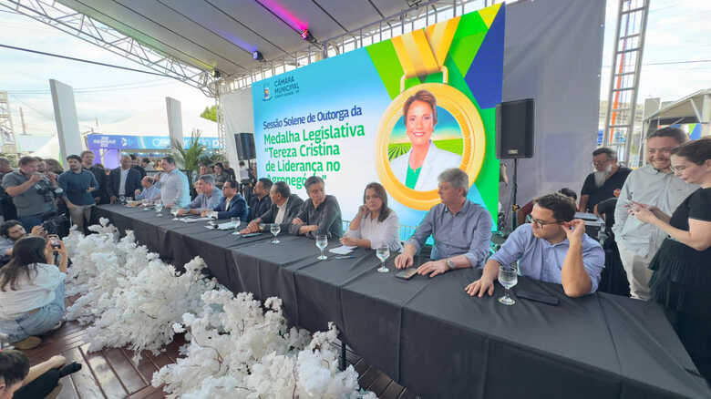 Sessão Solene aconteceu nesta quinta-feira na Expogrande