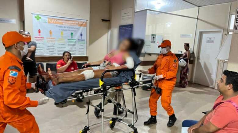 Mulher foi levada ao hospital