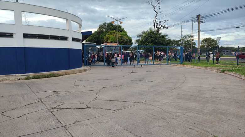 Saída de outras linhas também ficaram prejudicadas