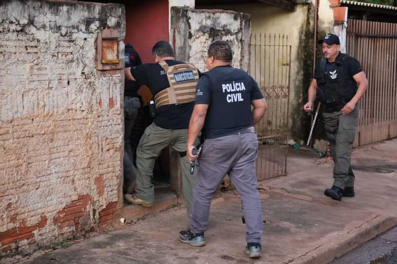 Operação acontece em vários pontos da cidade interiorana