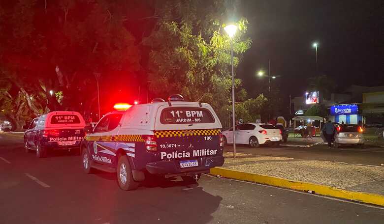 Confusão aconteceu na praça da cidade