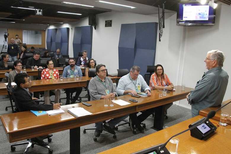 Coordenada pelo deputado Zeca do PT, presidente da Comissão, reunião foi realizada no plenarinho da Assembleia Legislativa