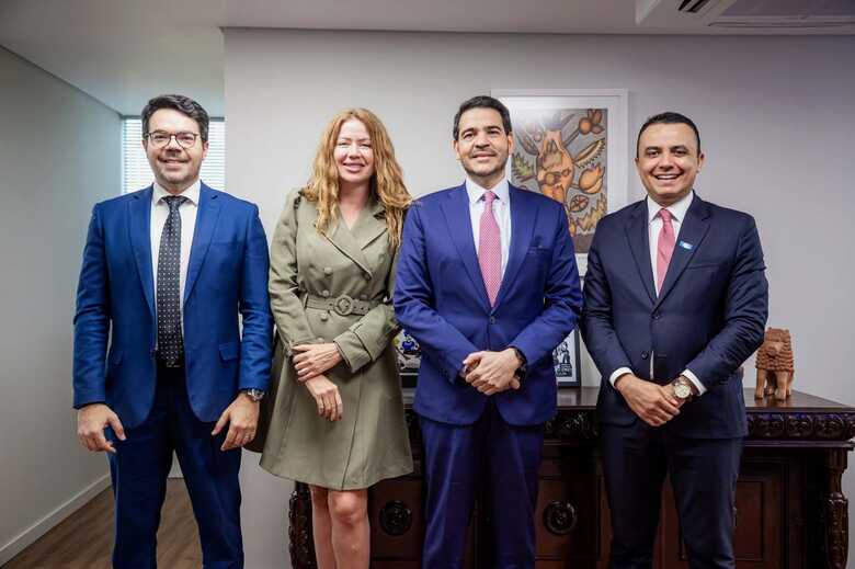  presidente do IDAMS, João Paulo Lacerda realiza visita ao advogado-geral da União, Jorge Messias, na sede da AGU, em Brasília/ DF