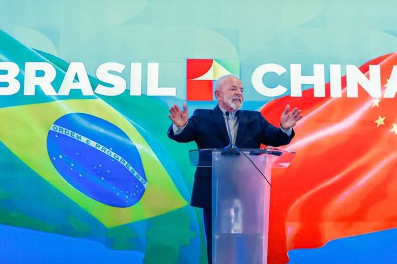 Presidente Luiz Inácio Lula da Silva em coletiva