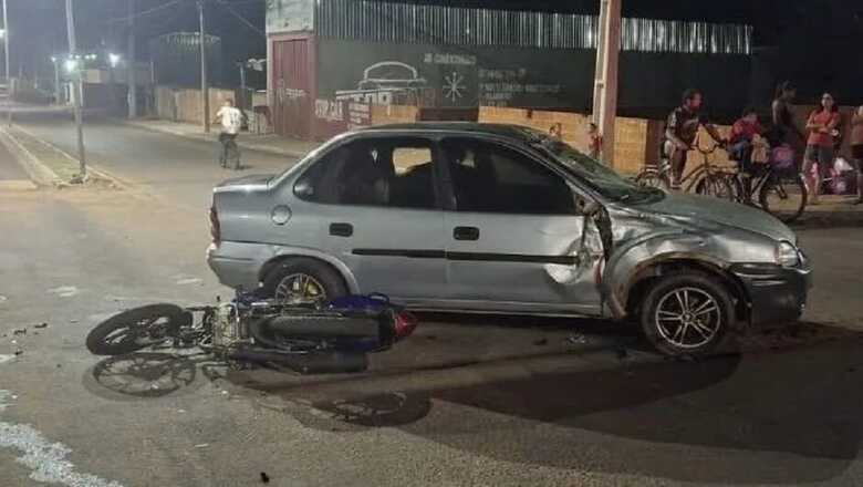 Jovem segue internado
