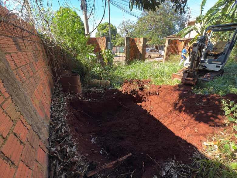 Polícia segue realizando buscas pelo corpo enterrado