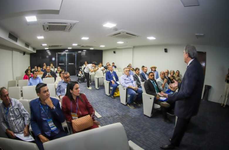  dinheiro é proveniente de emendas parlamentares e recursos próprios de Ministérios, em diversas áreas como Saúde, Infraestrutura, Segurança, Esporte, Culturas, entre outros