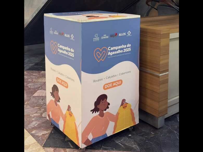 Caixa onde devem ser deixadas as doações