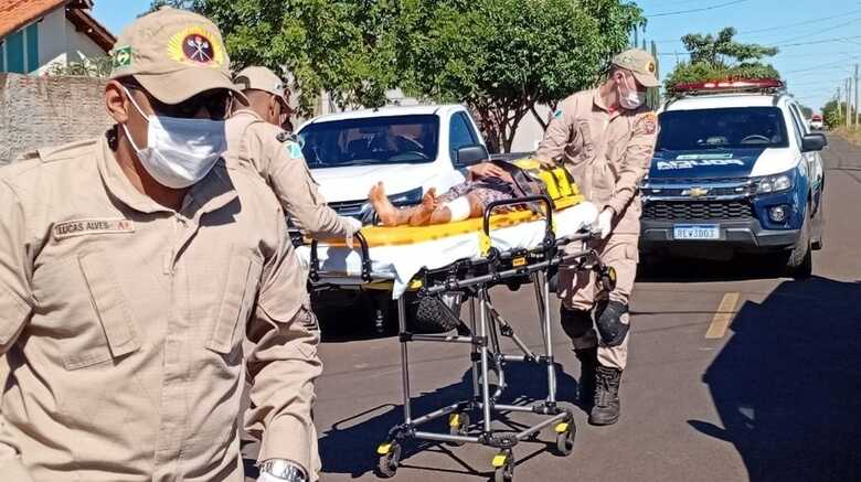 Os dois foram socorridos e encaminhados para o hospital