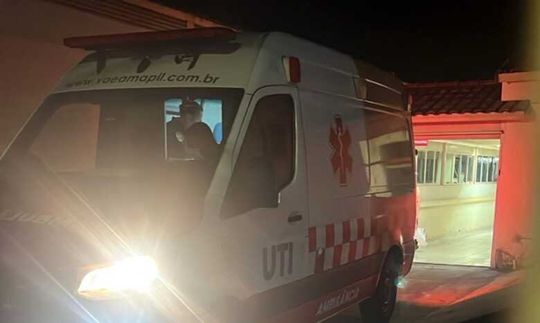 UTI móvel que transportou menina do hospital ao aeroporto de Corumbá