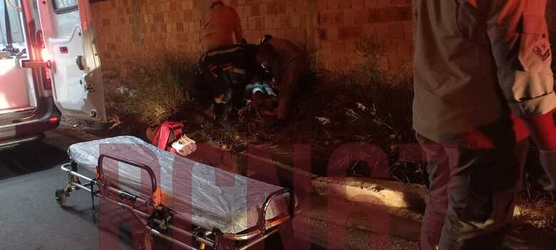 Ciclista precisou ser socorrida
