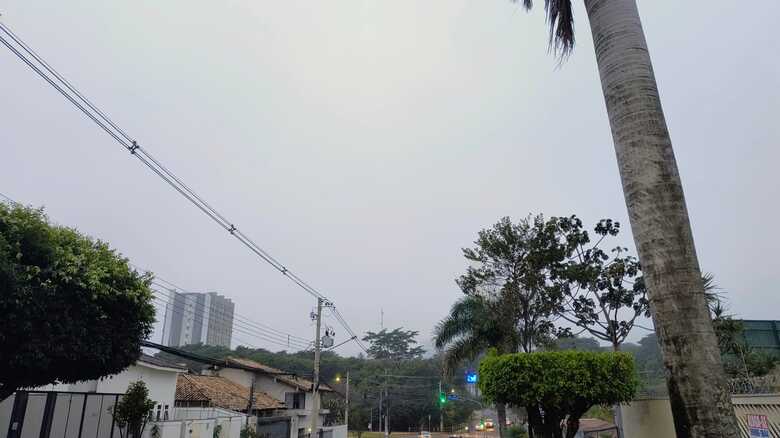 Neblina apareceu com força na cidade