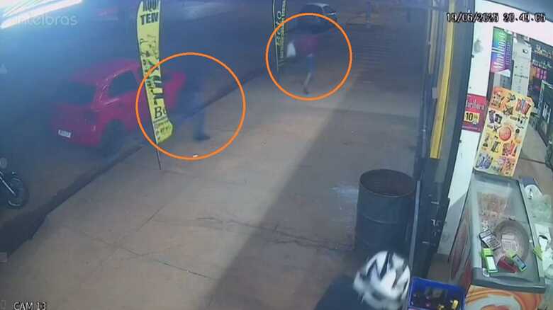 Atirador chegou a correr atr&aacute;s da v&iacute;tima