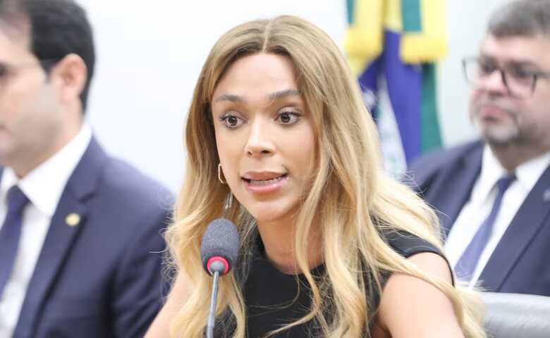 Erika Hilton (PSOL - SP) tem 14 secretários parlamentares 