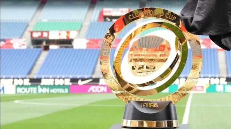 Trof&eacute;u de ouro 24quilates em parceria com a joalheria de luxo Tiffany & Co.