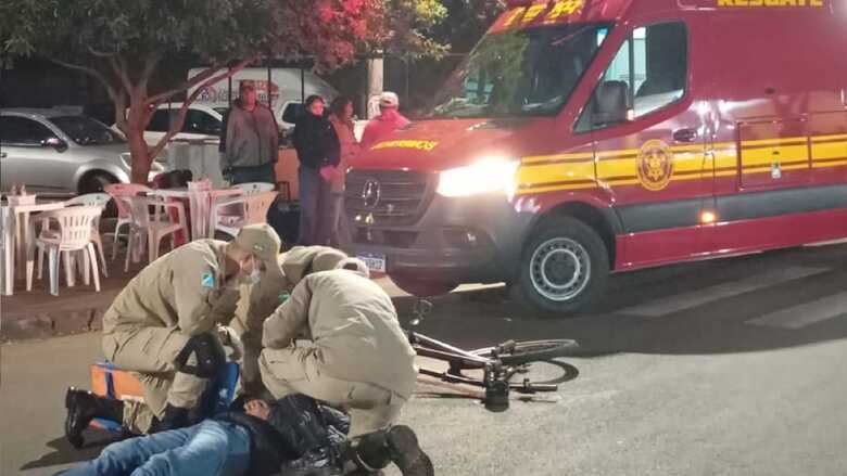 O menor foi socorrido pelo Corpo de Bombeiros