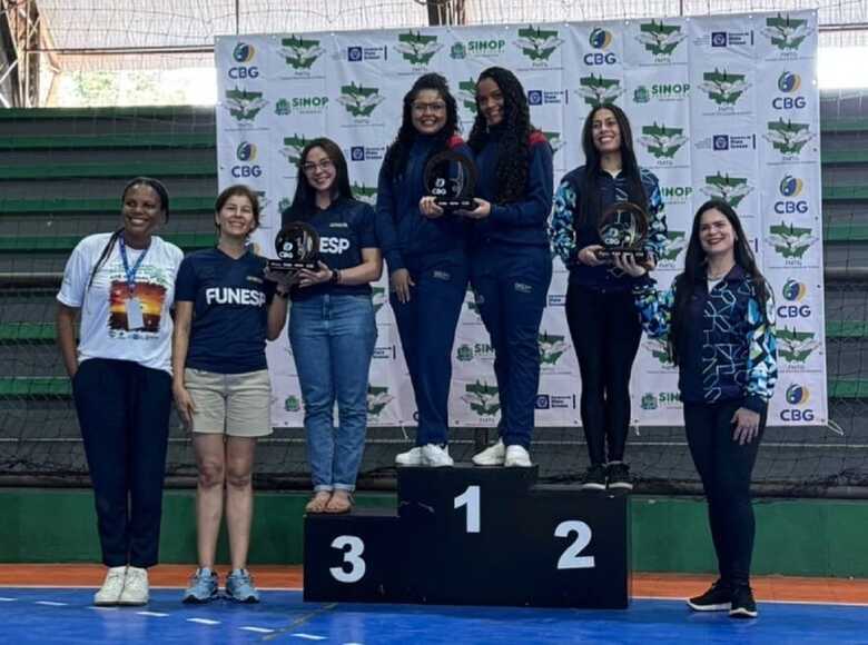 Atletas ficaram em terceiro lugar na competição