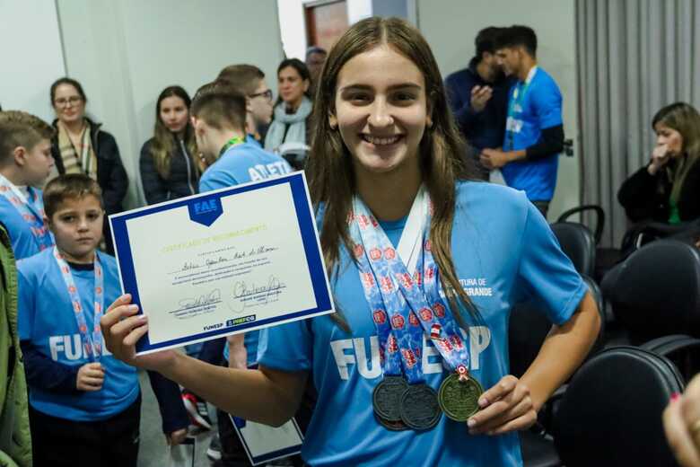 Atletas receberam homenagens