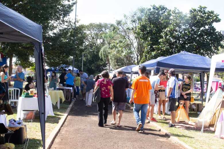 Feira Bosque da Paz é um dos eventos do domingo