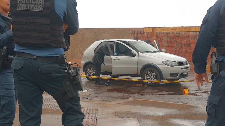 Homicídio ocorrido dentro de veículo na Capital - 