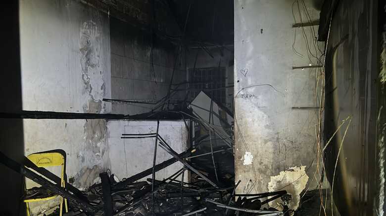 Casa ficou destruída