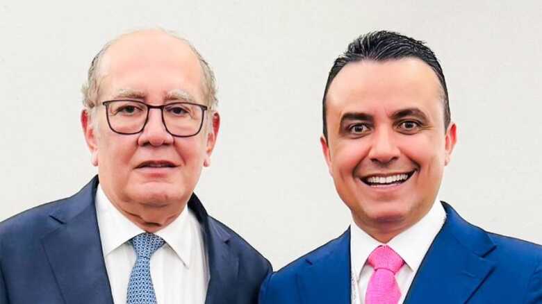 Gilmar Mendes, Ministro do STF e organizador do Fórum de Lisboa e João Paulo Lacerda à direita da imagem