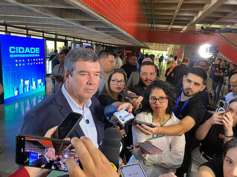 Governador Eduardo Riedel