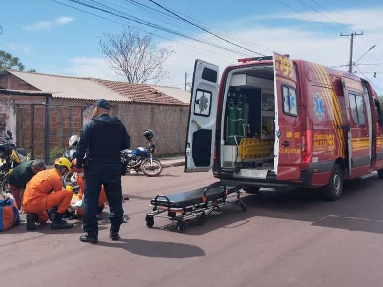 Motociclista foi socorrido