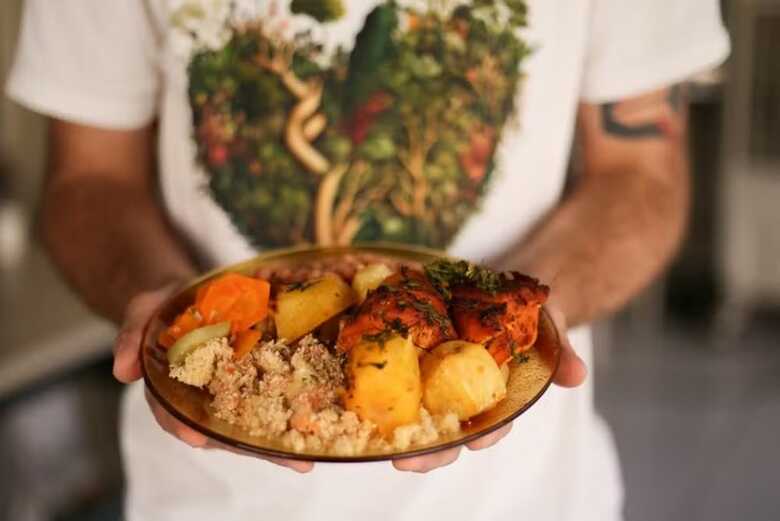 Prata de comida; almoço; jantar; refeição