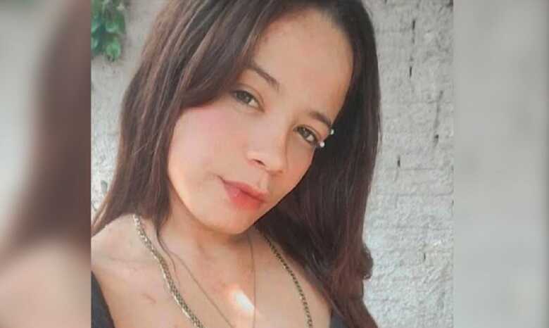 Vitória foi encontrada morta com um saco amarrado nas pernas e sinais de tortura