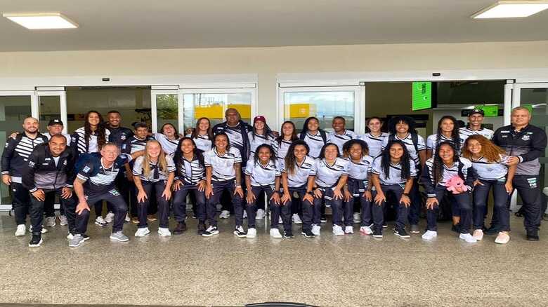 Clube viajou na segunda-feira para o Rio de Janeiro