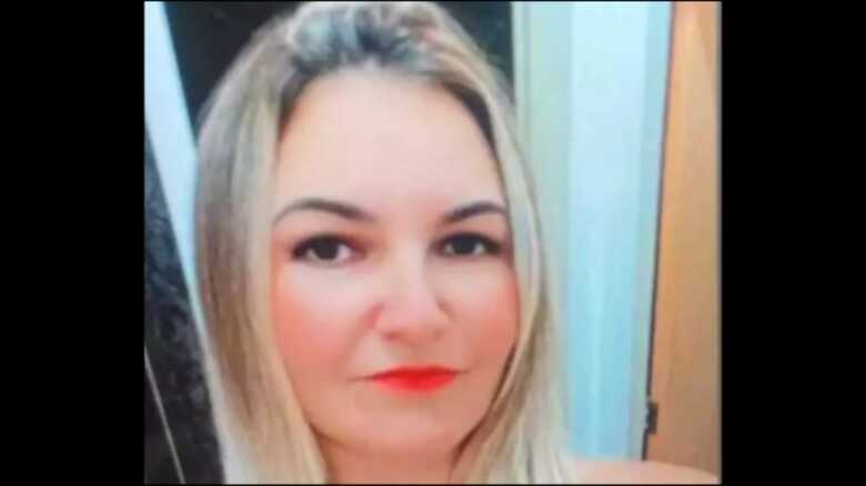 Cinira foi morta a facadas