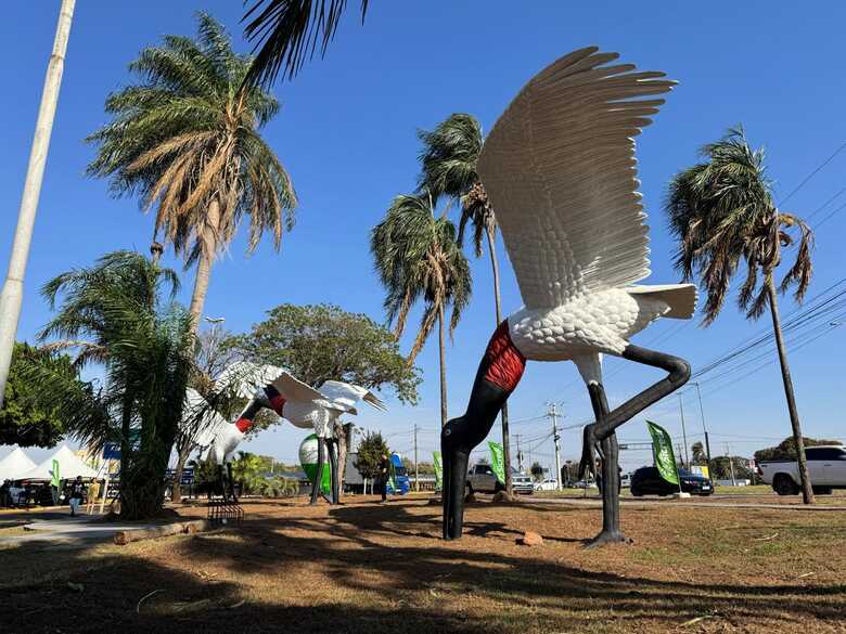 O monumento foi entregue nesta ter&ccedil;a-feira