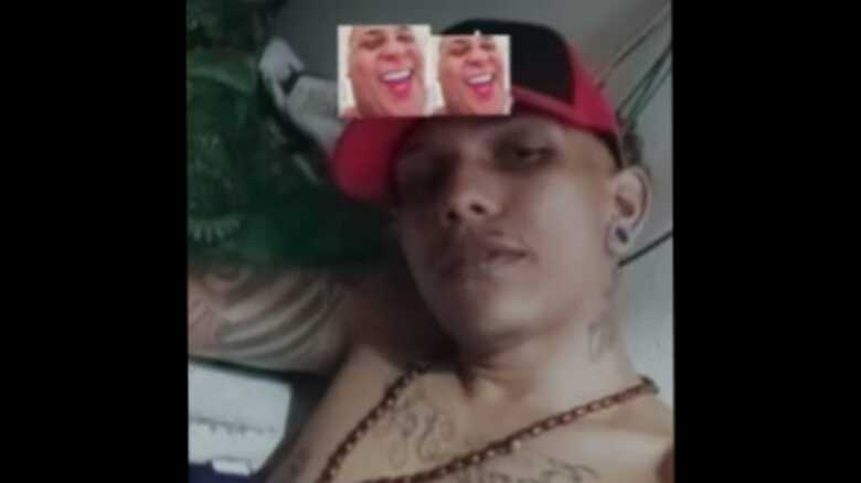 Alexandre foi morto a facadas