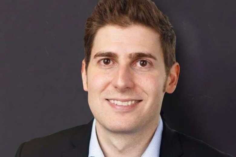 Eduardo Saverin &eacute; atualmente o brasileiro mais rico da hist&oacute;ria e globalmente ele &eacute; 60&ordm; mais rico do mundo, segundo a Forbes