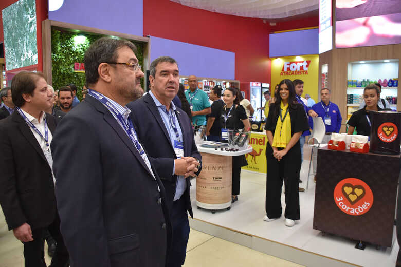 O evento também contou com a participação do governador Eduardo Riedel, do empresário Beto Pereira e do presidente da ABRAS, João Galassi