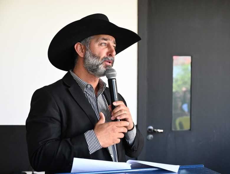 Prefeito Juliano Ferro