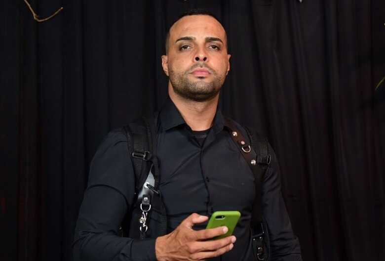 Ele foi achado sem vida na tarde de hoje