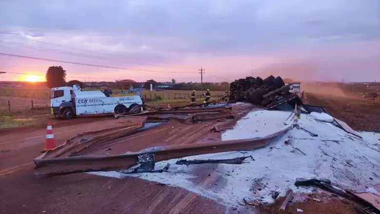 O acidente aconteceu na tarde de ontem (1&deg;)
