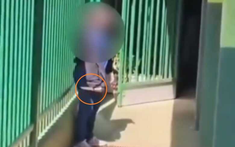 A menor foi contida até a chegada do Corpo de Bombeiros 